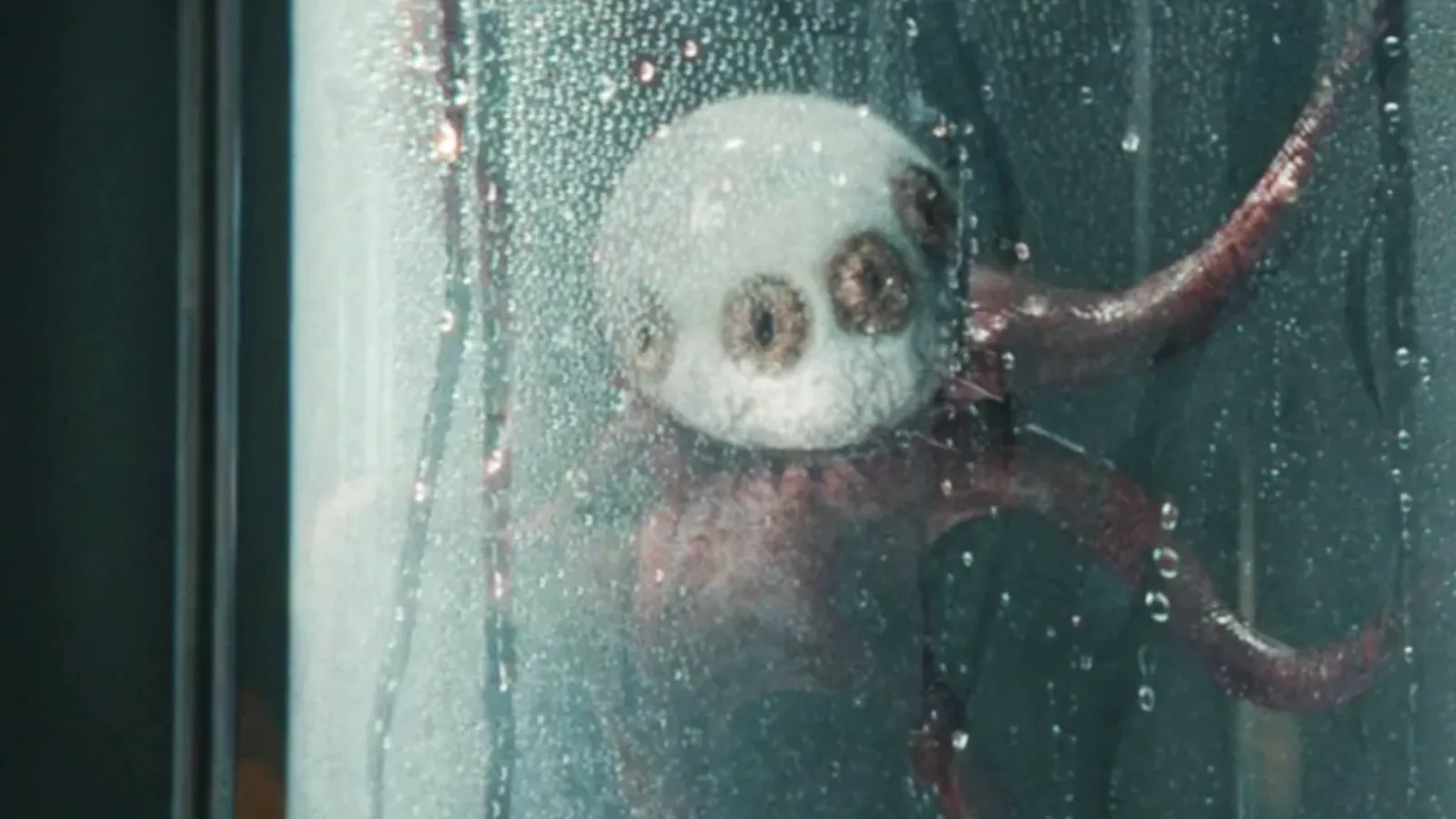 This Show's Ocular Beast Turns Scarier Like Never Before in This Week's Chapter